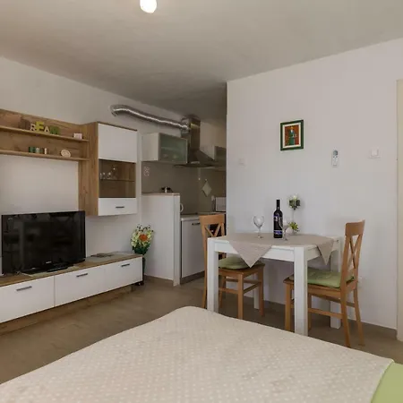 Apartament Meet & Greet *
